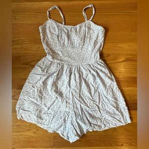 Woman’s XS Hollister floral romper